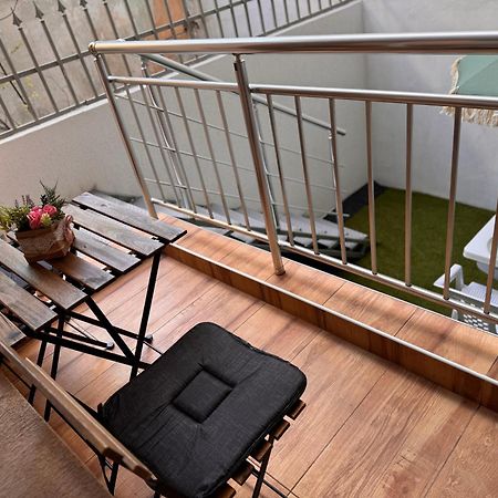 Goldy Central Beach Apartment With Private Garden Burgas Ngoại thất bức ảnh